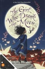 The Girl Who Drank the Moon (Large Print) (WB)